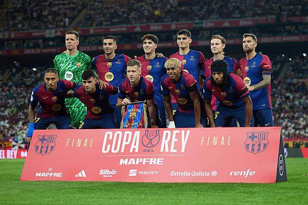 球场角力，美国和巴拉圭热身赛补时阶段发生大规模冲突